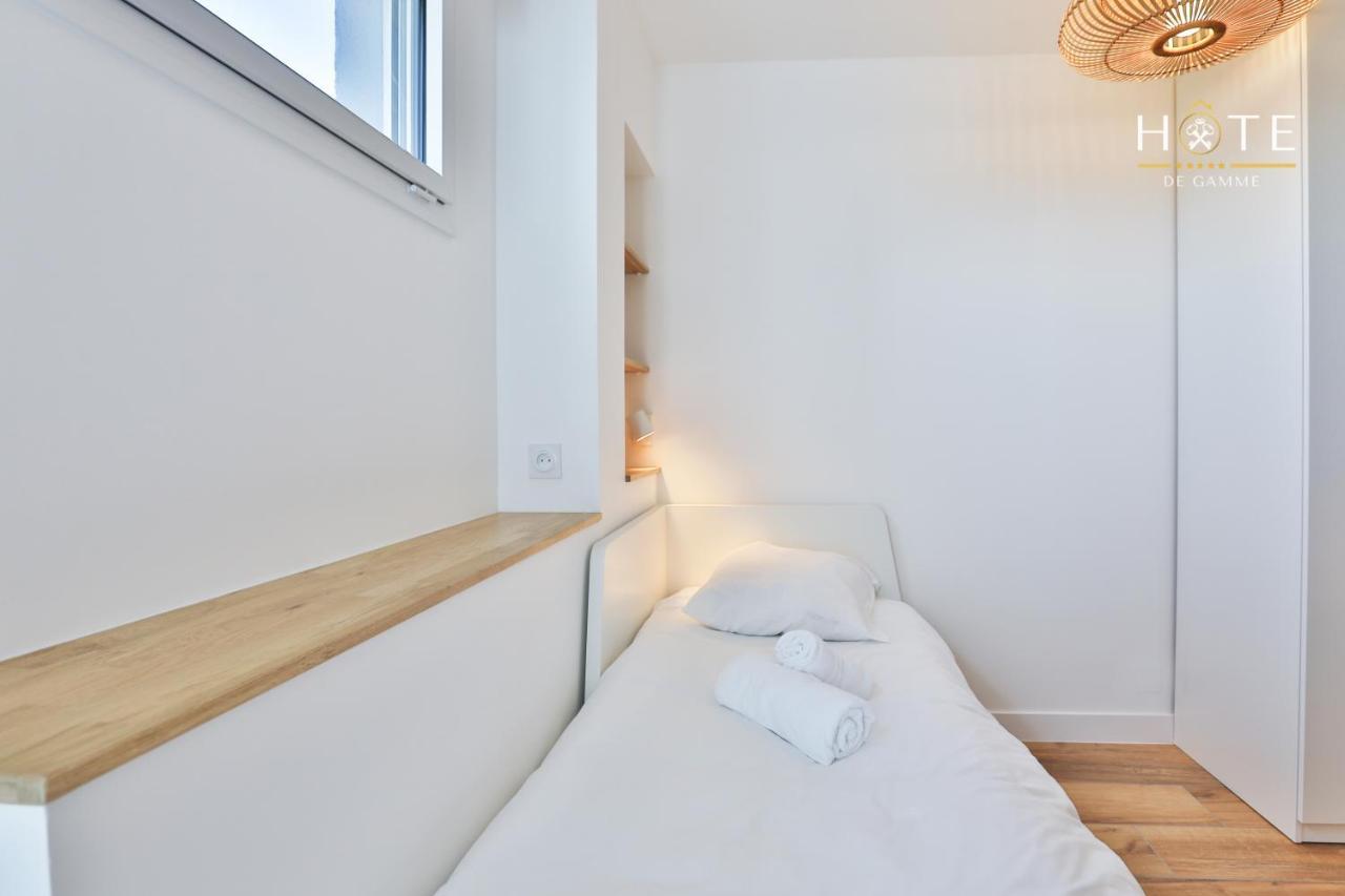 Appartement De Caractere, Superbe Vue Mer 280° La Chaume 外观 照片
